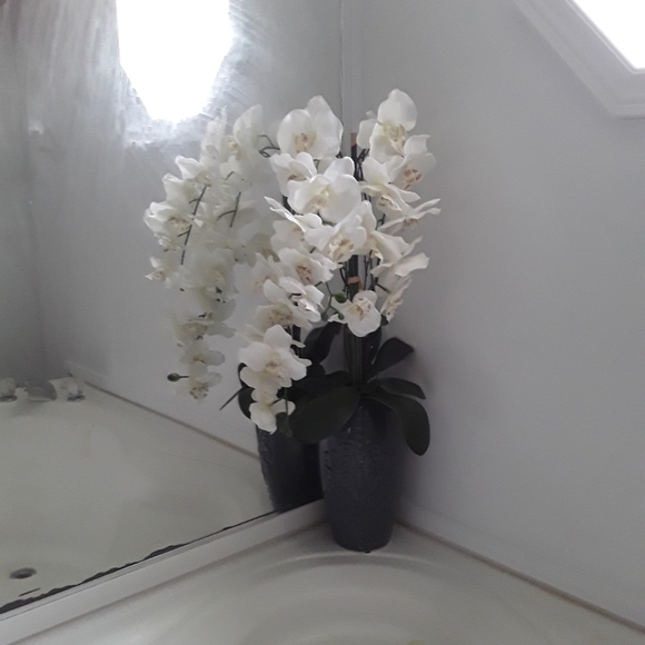 Home dec - Picture 1 of 1